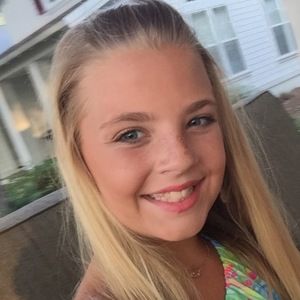 Meet your Posher, Hallie